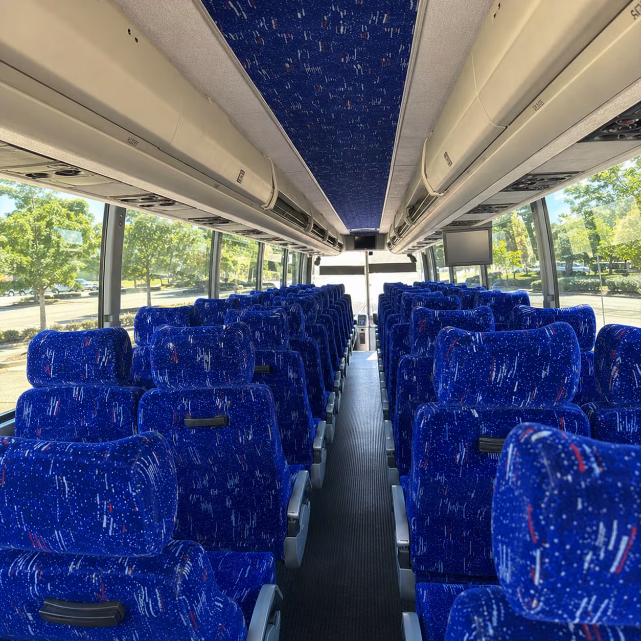 charter buses to red rocks amphitheatre that skip the post show climb