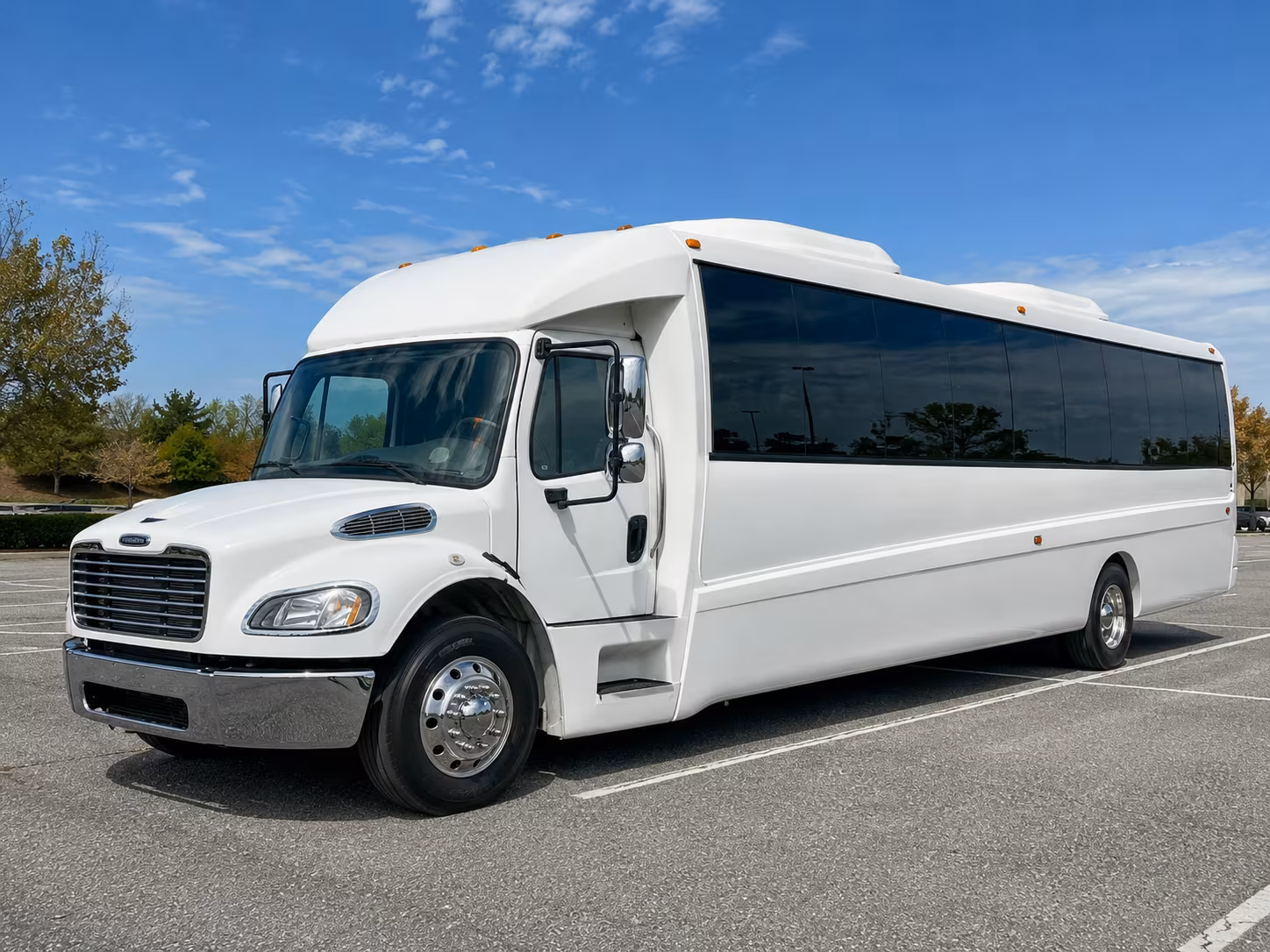 thornton 30 passenger party bus