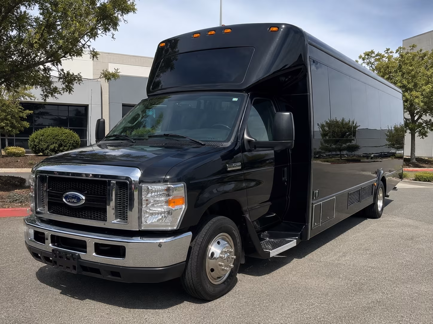 thornton quinceanera sweet 16 party bus rental